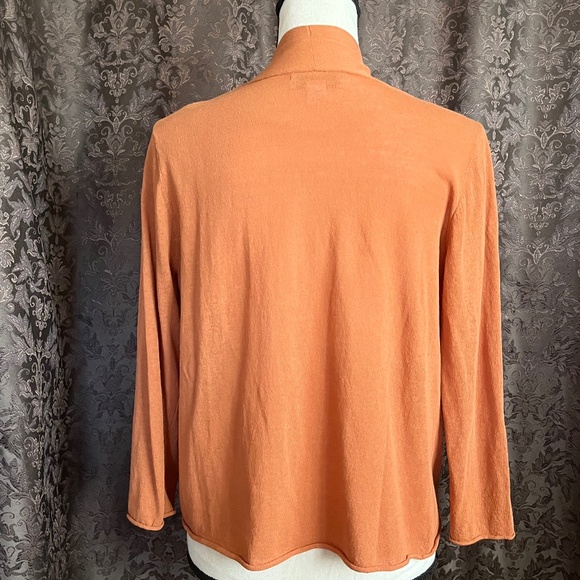 Coldwater Creek Cardi
3/4 Sleeve
Lightweight Cotton Blend
Size Small NWOT - Picture 2 of 5